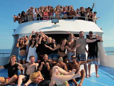 b2ap3_thumbnail_Similan-Thailand-Scuba-Diving-padi-Liveboard.JPG